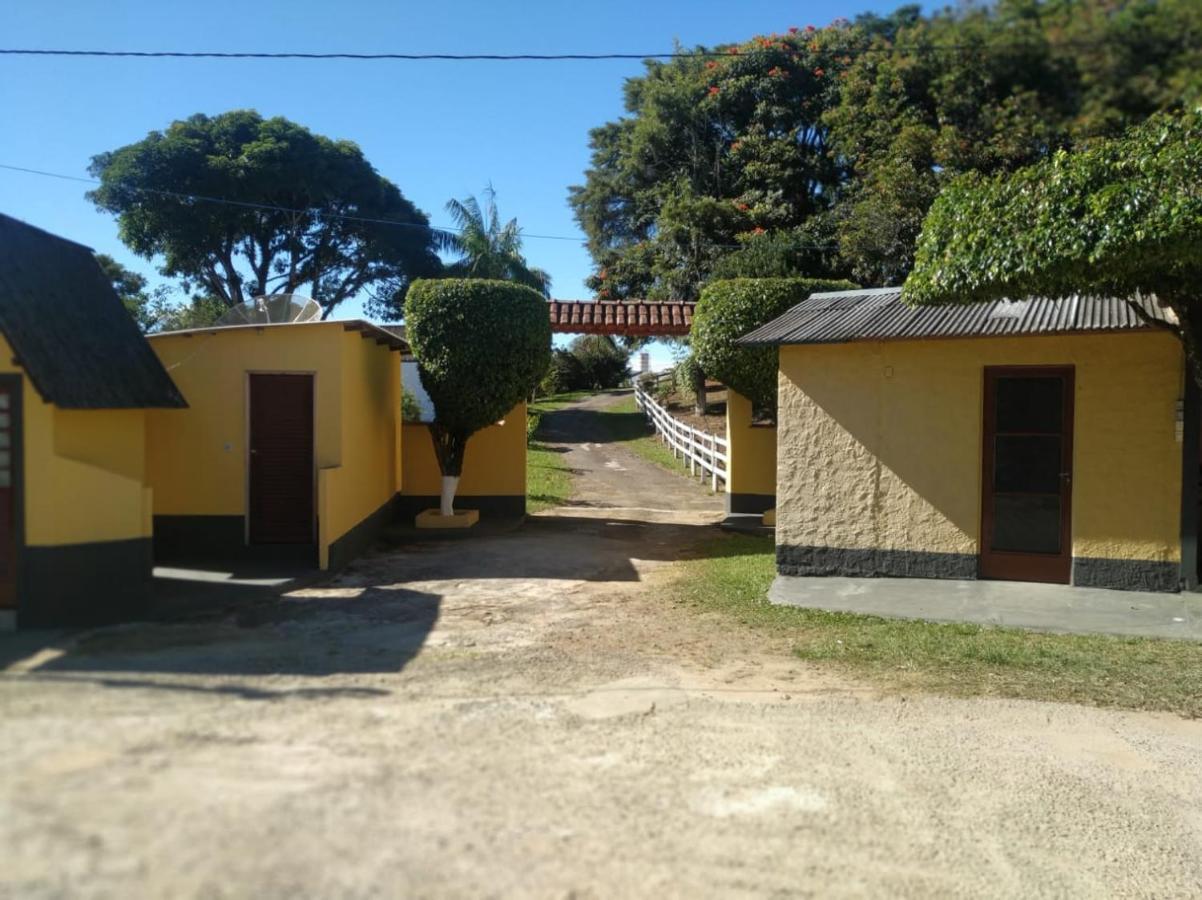 פואוזו אלטו Pousada O Caipira מראה חיצוני תמונה